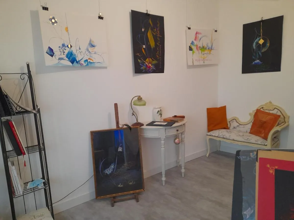 La chambre de Garance et ses couleurs d'art Saint-Pol-de-Léon Couette-café