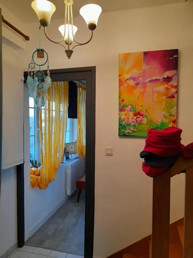 La chambre de Garance et ses couleurs d'art Saint-Pol-de-Léon Couette-café